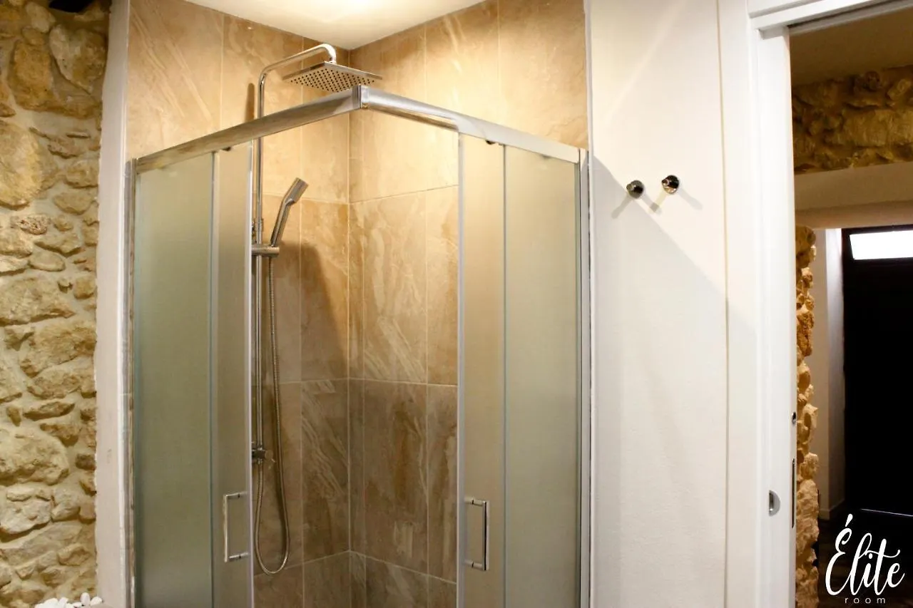 Elite Room Noto Apartment