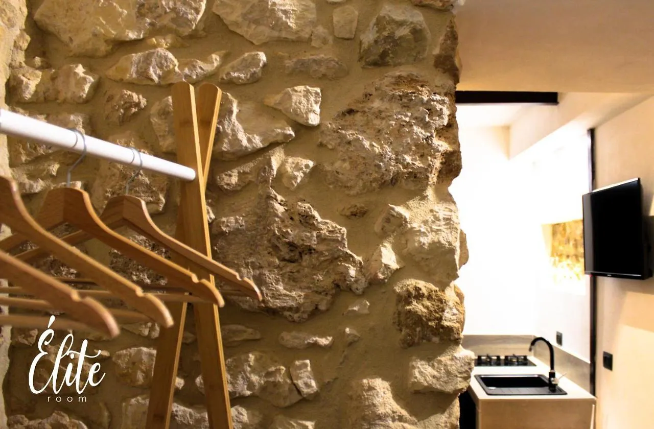 Apartment Elite Room Noto